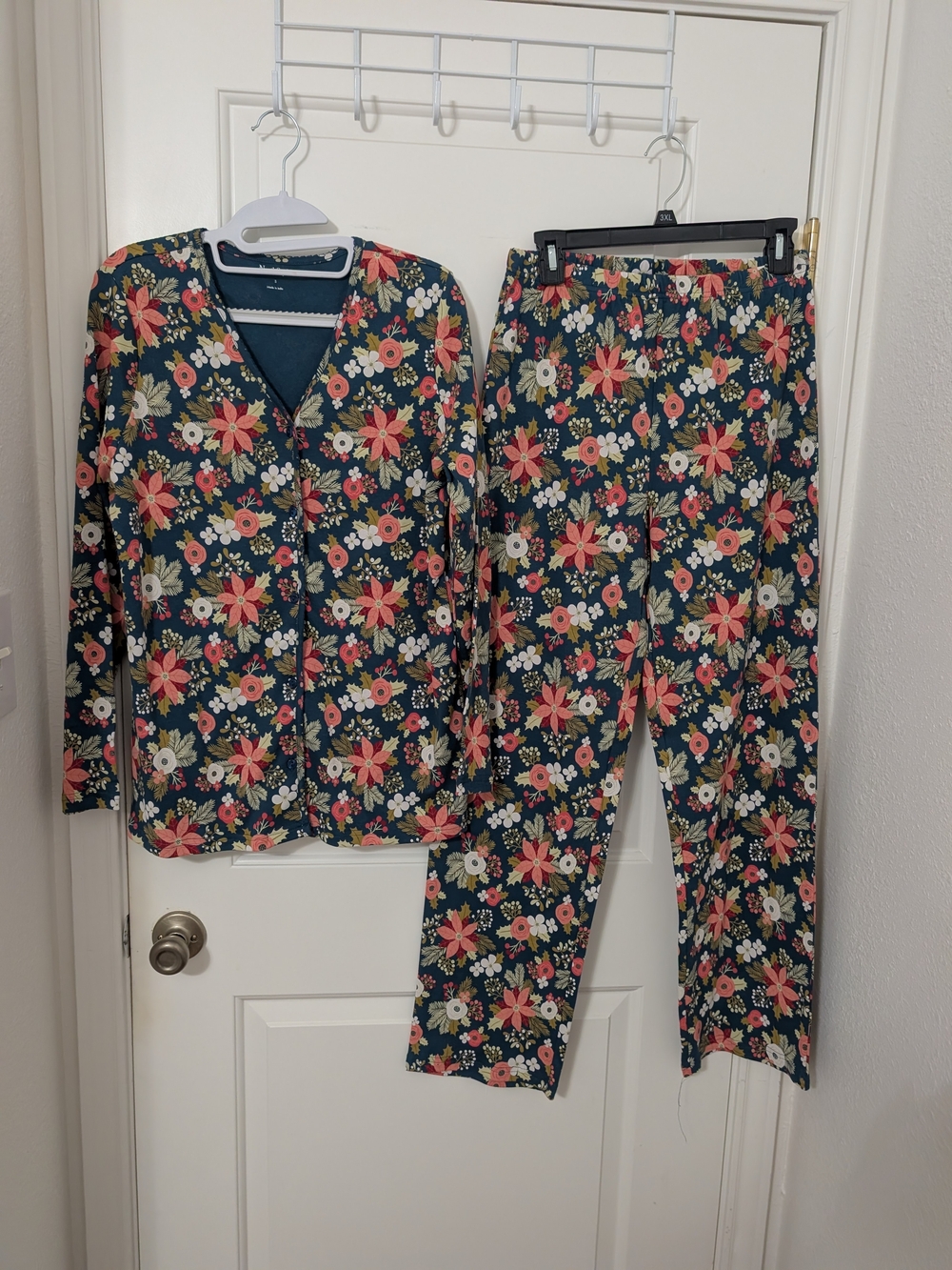 NorthStyle Christmas Floral Pajama Set Poinsettia Cotton Size S